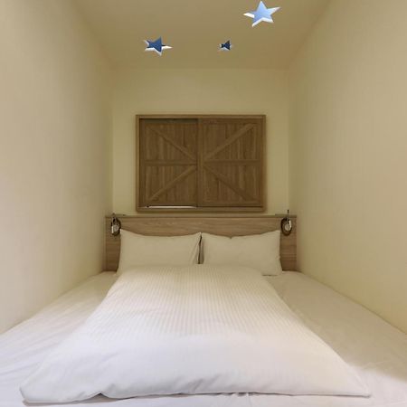 Mini Hotels Тайчжун Экстерьер фото