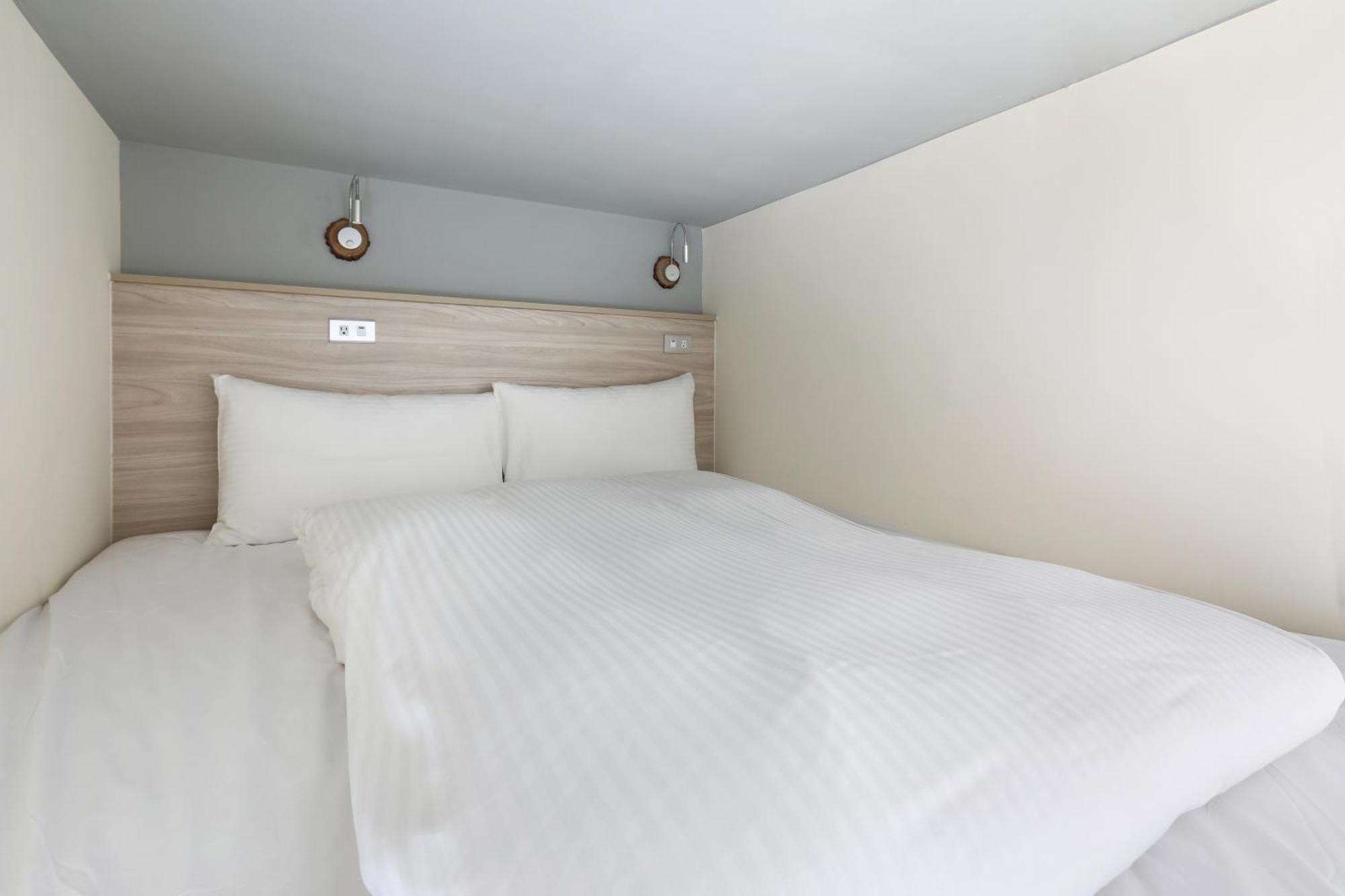 Mini Hotels Тайчжун Экстерьер фото