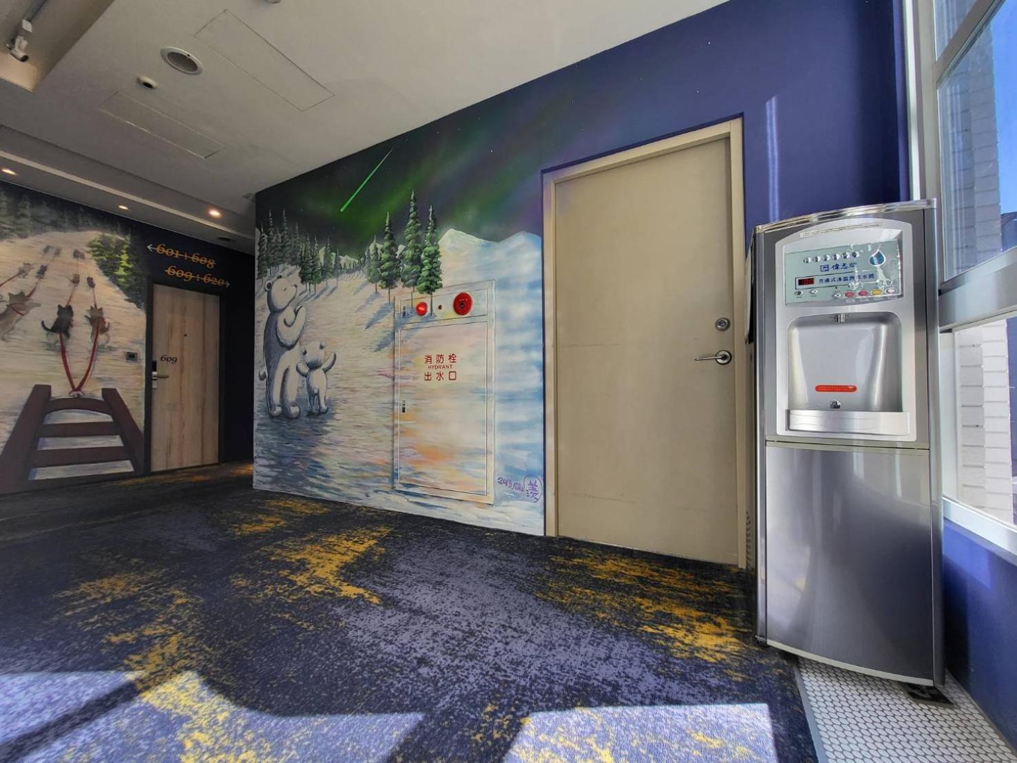 Mini Hotels Тайчжун Экстерьер фото